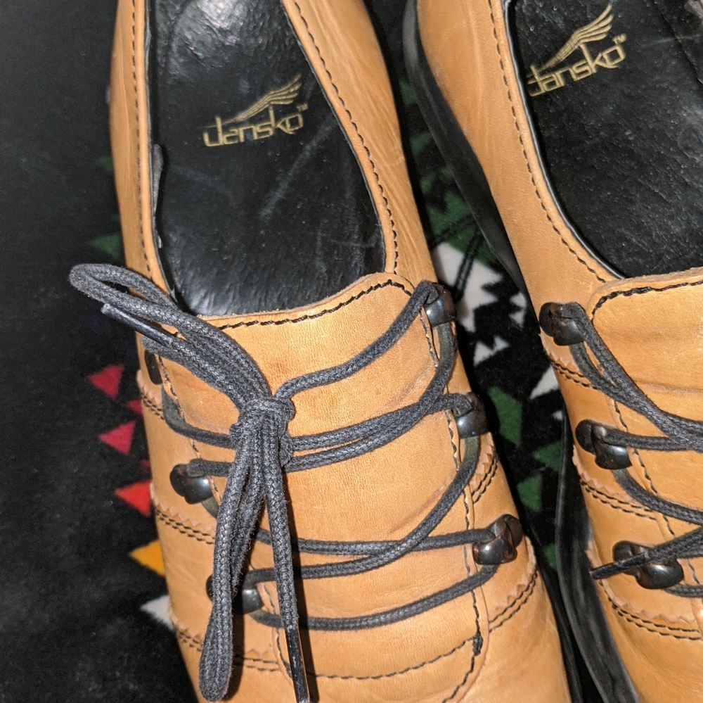 Danskos - Picture 3 of 4